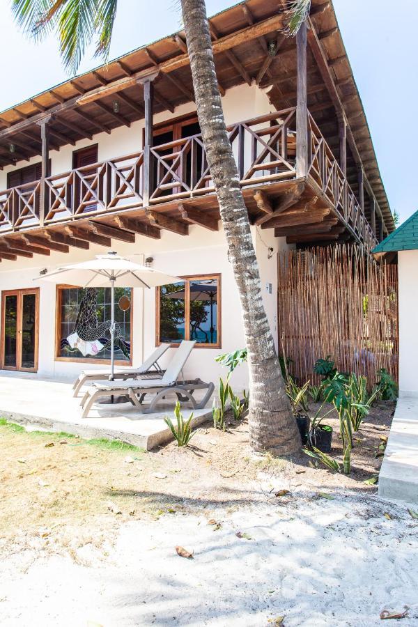 Gente De Mar Resort Isla Grande  Bagian luar foto